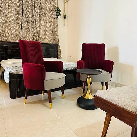 Apartament Upre Waranasi Zewnętrze zdjęcie