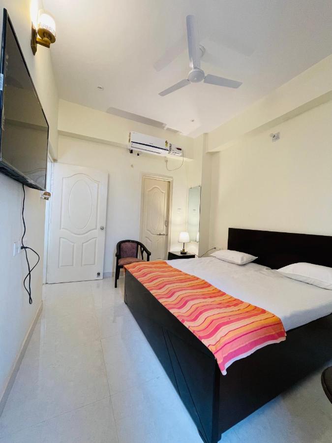 Apartament Upre Waranasi Zewnętrze zdjęcie