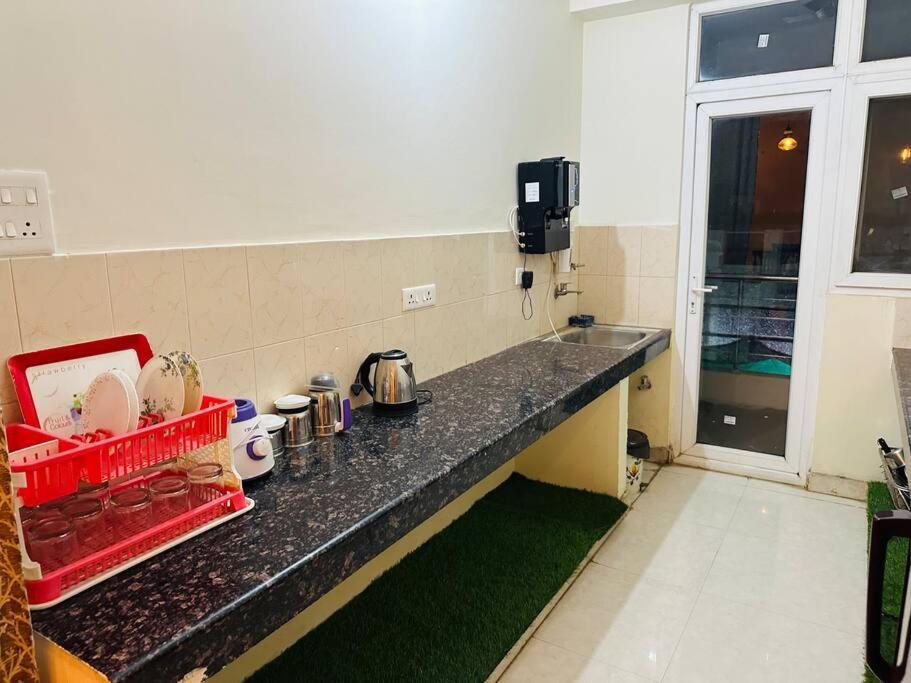 Apartament Upre Waranasi Zewnętrze zdjęcie